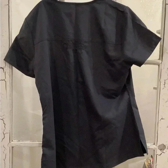 Grey's Anatomy by Barco Scrub Top Gray Women's Size Medium - Picture 2 of 3